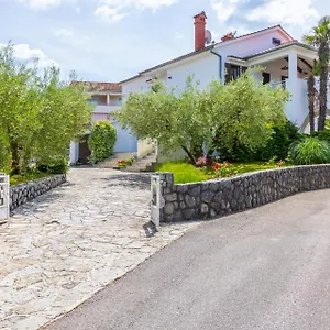 Cerovic , Malinska Kroatien